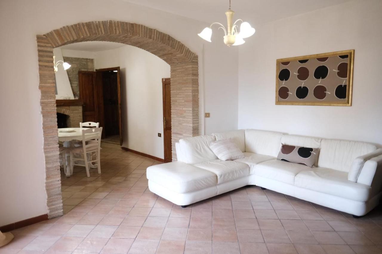 La Residenza Dei Nonni Apartment Montefranco Exterior photo
